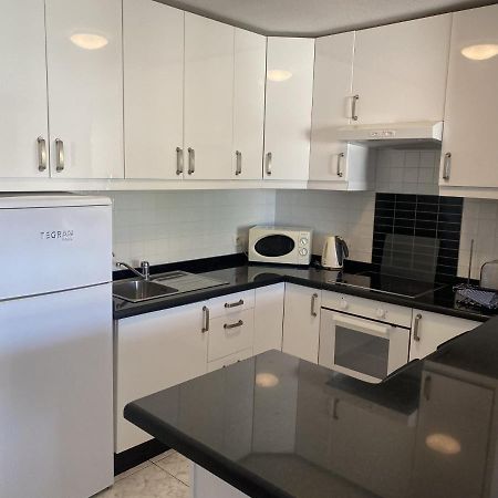 Victoria Court Apartment 13A2 อาโรนา ภายนอก รูปภาพ
