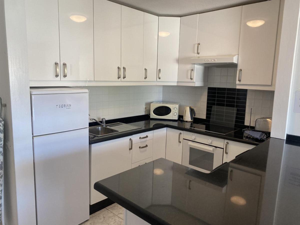 Victoria Court Apartment 13A2 อาโรนา ภายนอก รูปภาพ